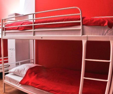 Big City Hostel Breslavia Habitación foto