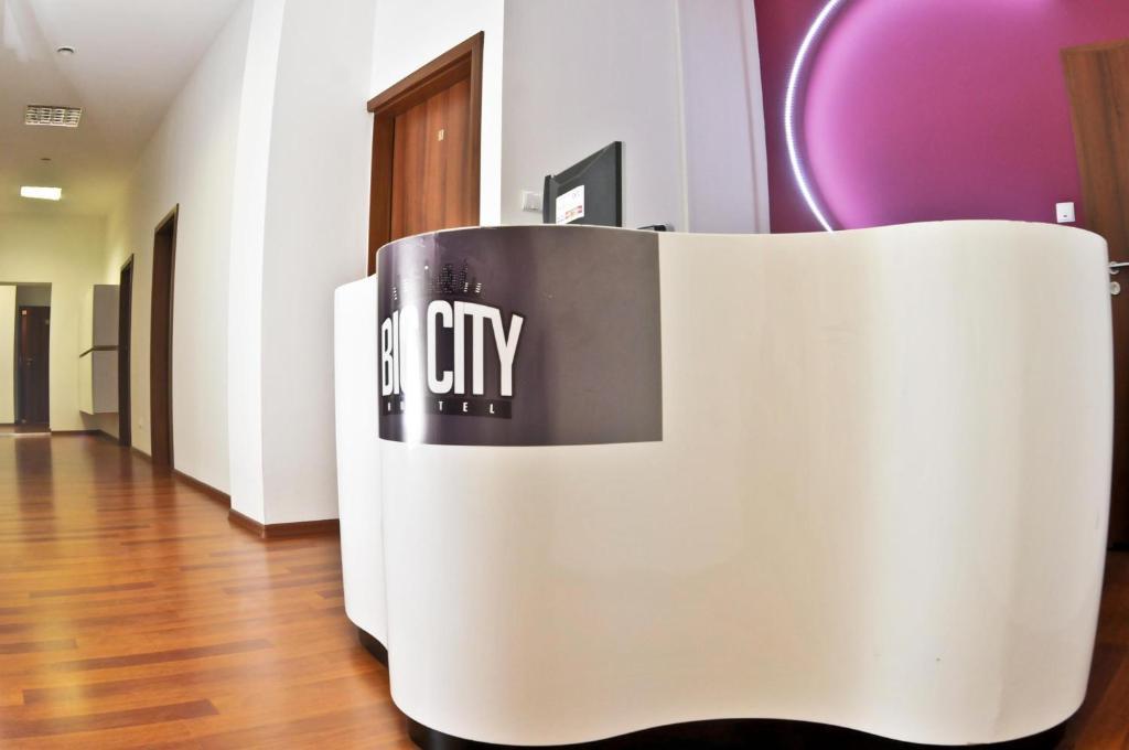 Big City Hostel Breslavia Exterior foto